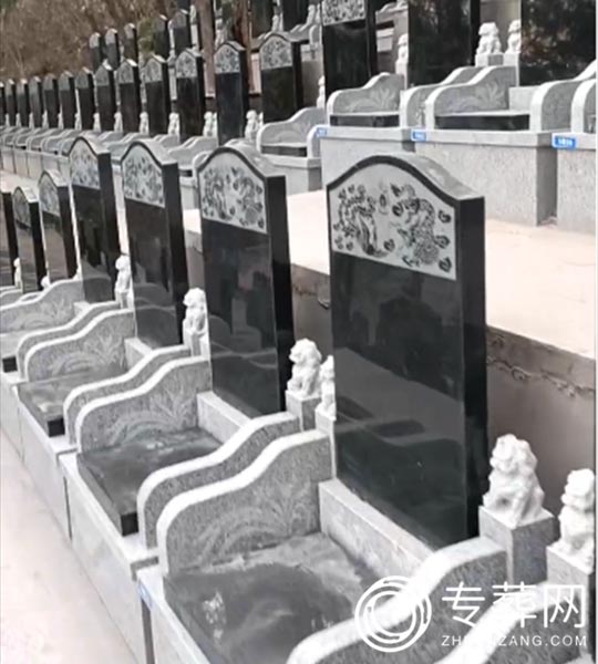 龙福园立碑