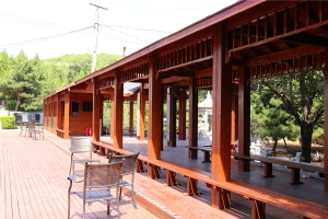 龙泉公墓