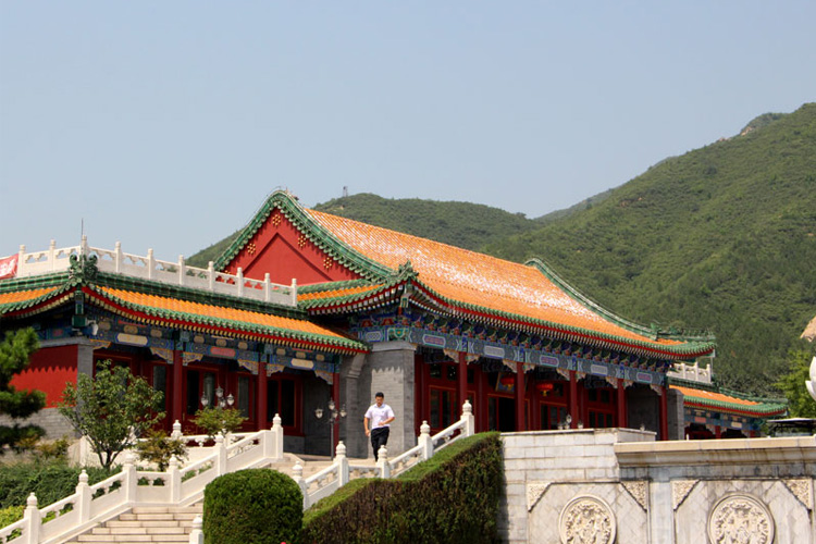 天寿陵园墓地环境