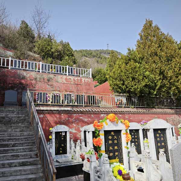九里山公墓二区环境
